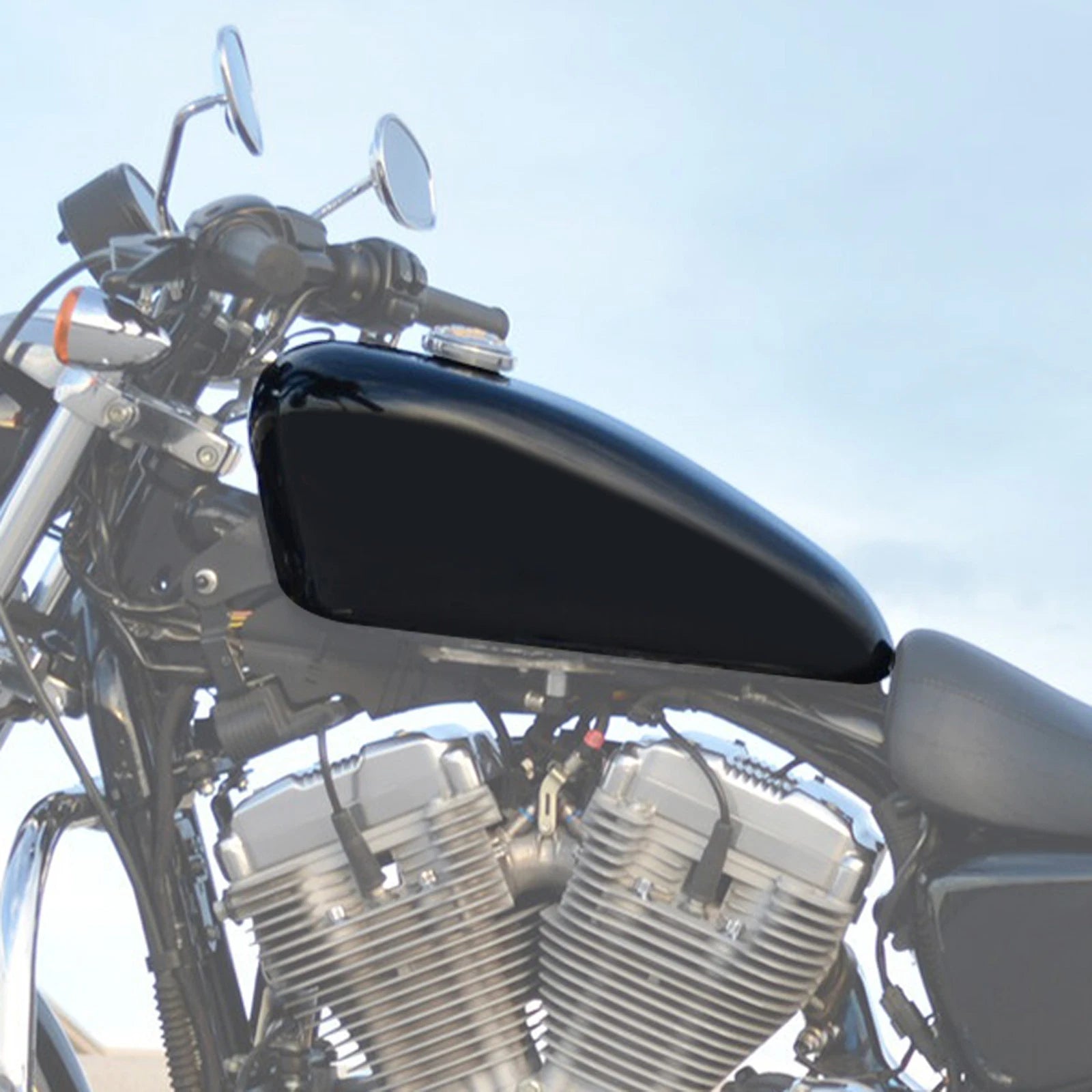 3.7Gal Gas Fuel Tank for Harley Sportster XL883 1200 (2004–2006)