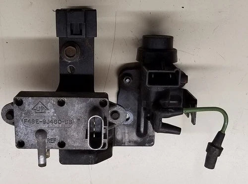 EGR Vacuum Assembly for Ford Thunderbird Cougar (1996–1997)
