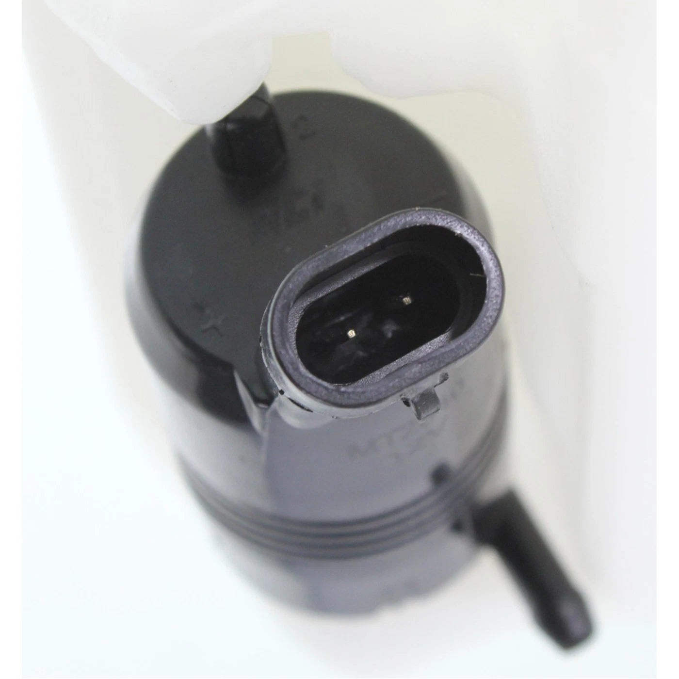 Washer Reservoir for Chevrolet Impala (2006–2013) with Pump