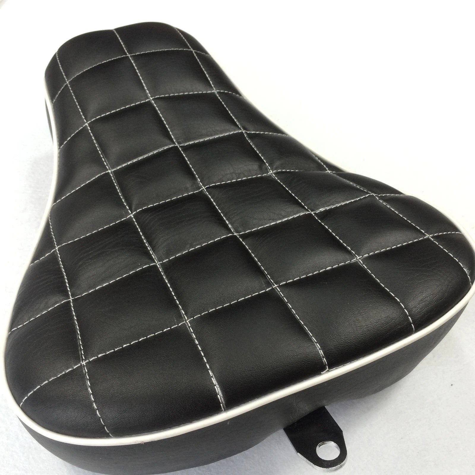 Custom Front Solo Driver Seat for Harley Davidson XL1200X (2010–2015)