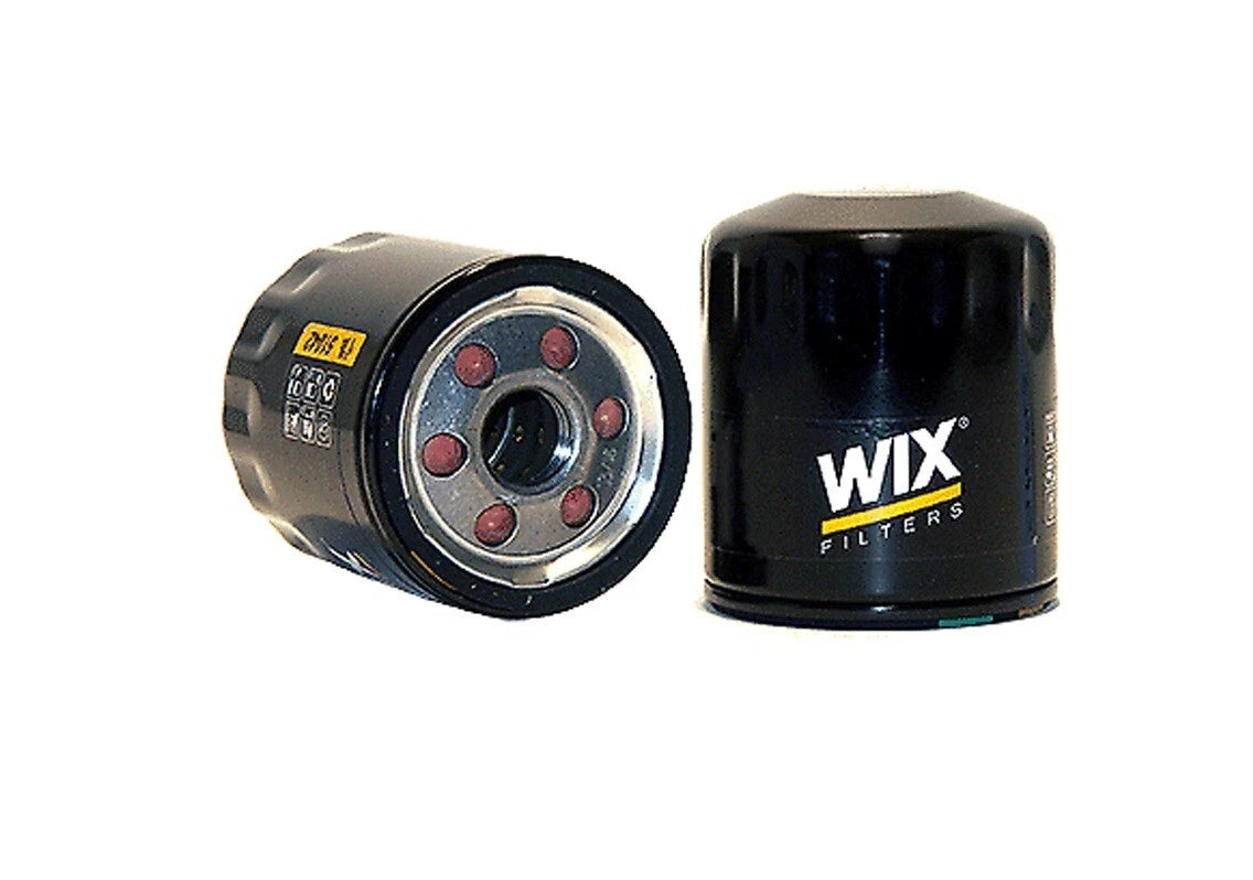 Wix Engine Oil Filter for Chevrolet Silverado 2500 HD (2004–2006)