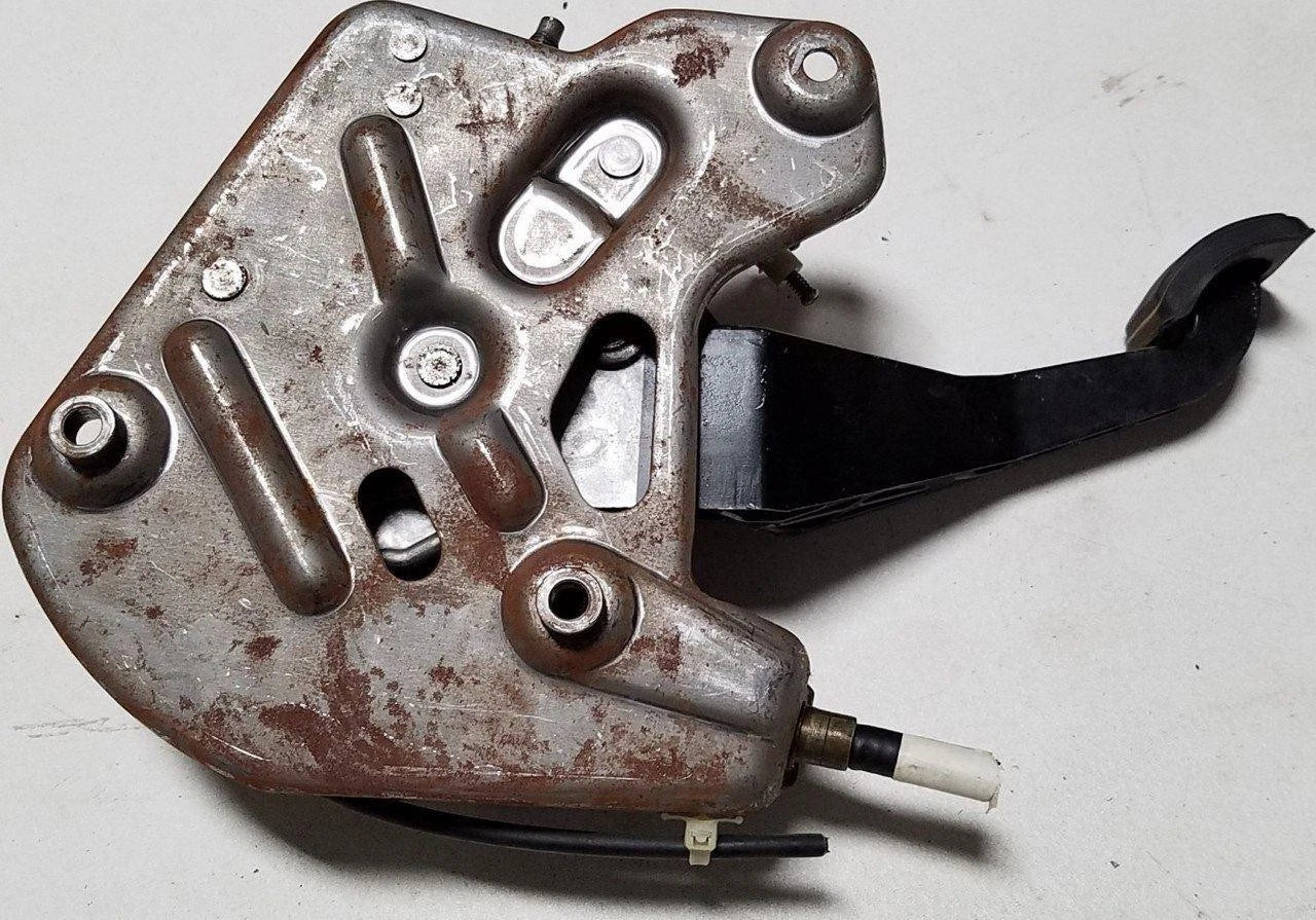 Brake Emergency Pedal Assembly for Lincoln Mark VIII (1997–1998)