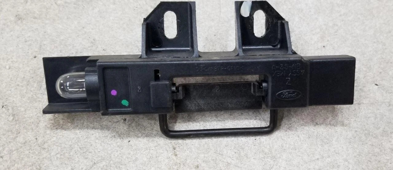 Glove Box Latch for Lincoln LS (2003–2006)