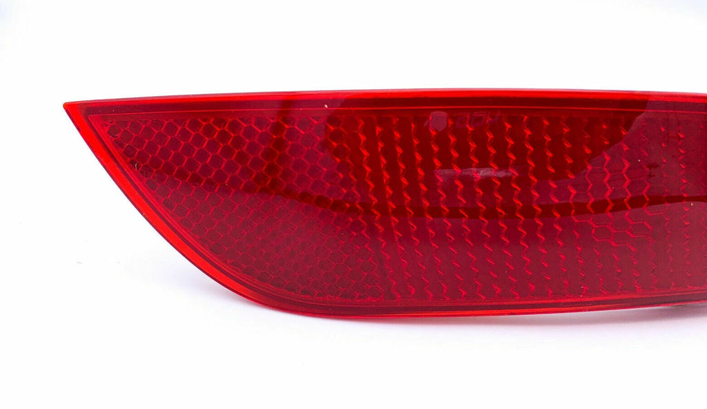 Rear Bumper Reflector Panels Set Left Right for Ford Focus Hatchback (2015–2018)