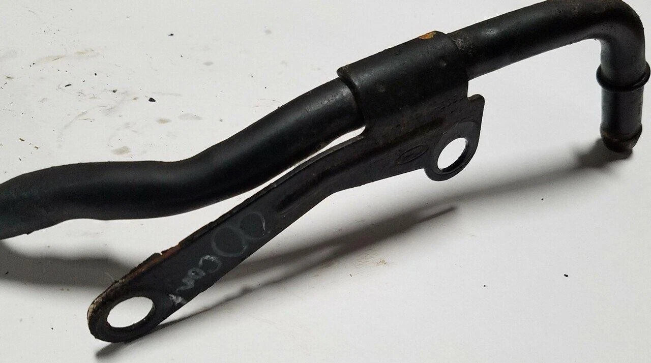 Head Coolant Tube for Lincoln Continental (1998–2001)