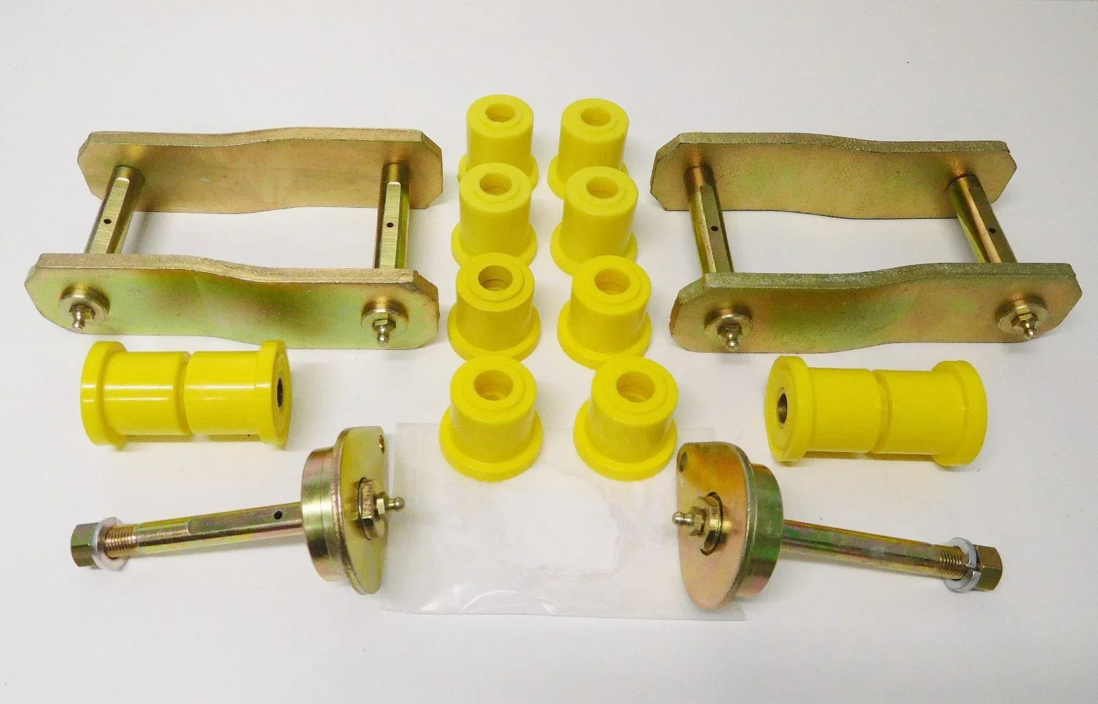 Extended Rear Shackles & Bush Kit for Land Cruiser HZJ79 Traytop (1999-2023)