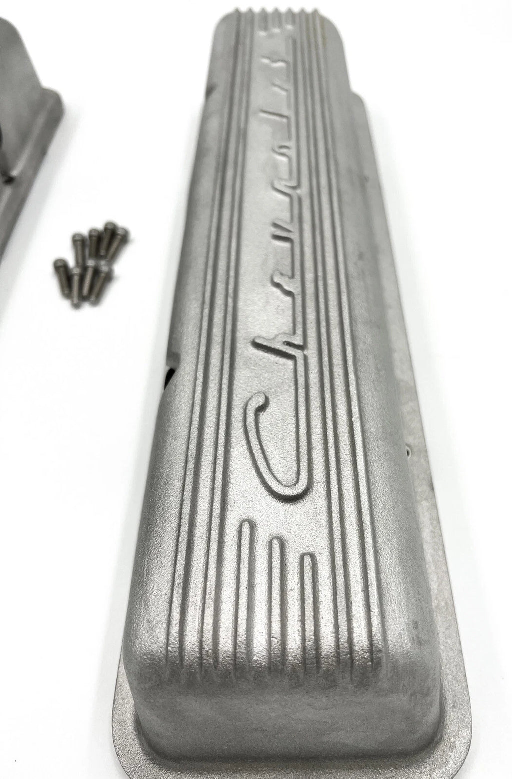 Finned Aluminum Valve Covers Replacement for Small Block Chevy (Chevrolet) (1967–1974)