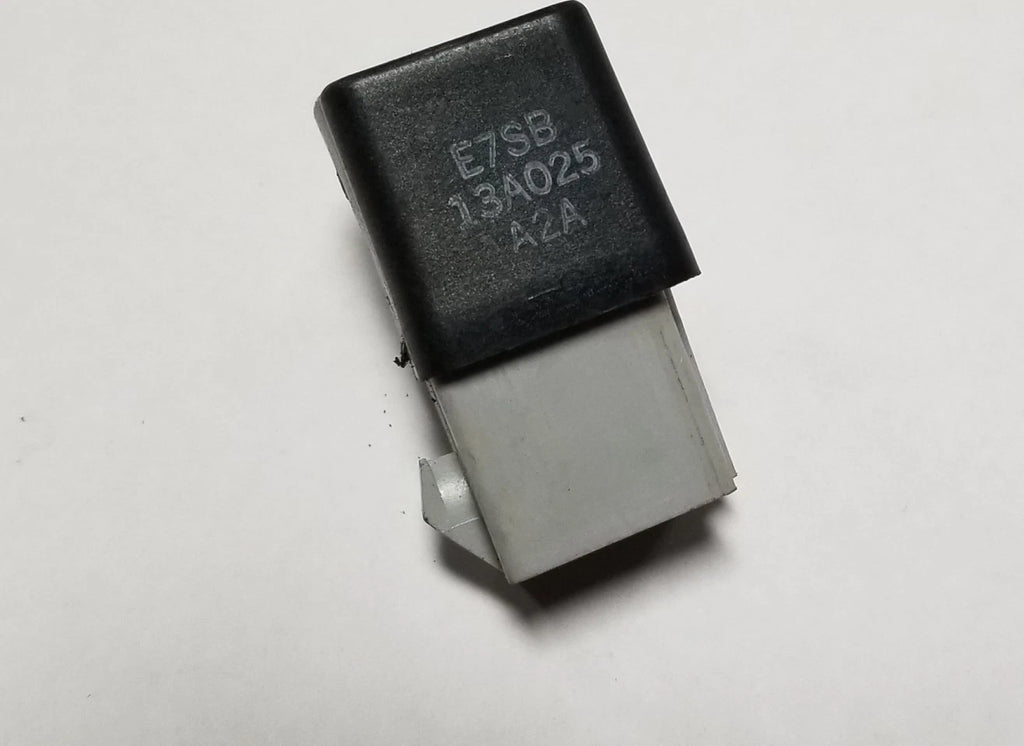 Anti-lock Power Relay E7SB-13A025-A2A for Thunderbird SC (1989–1992)