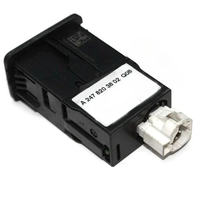 Multimedia USB Port CarPlay for Mercedes-Benz A GLA B GLB (2013–2025)