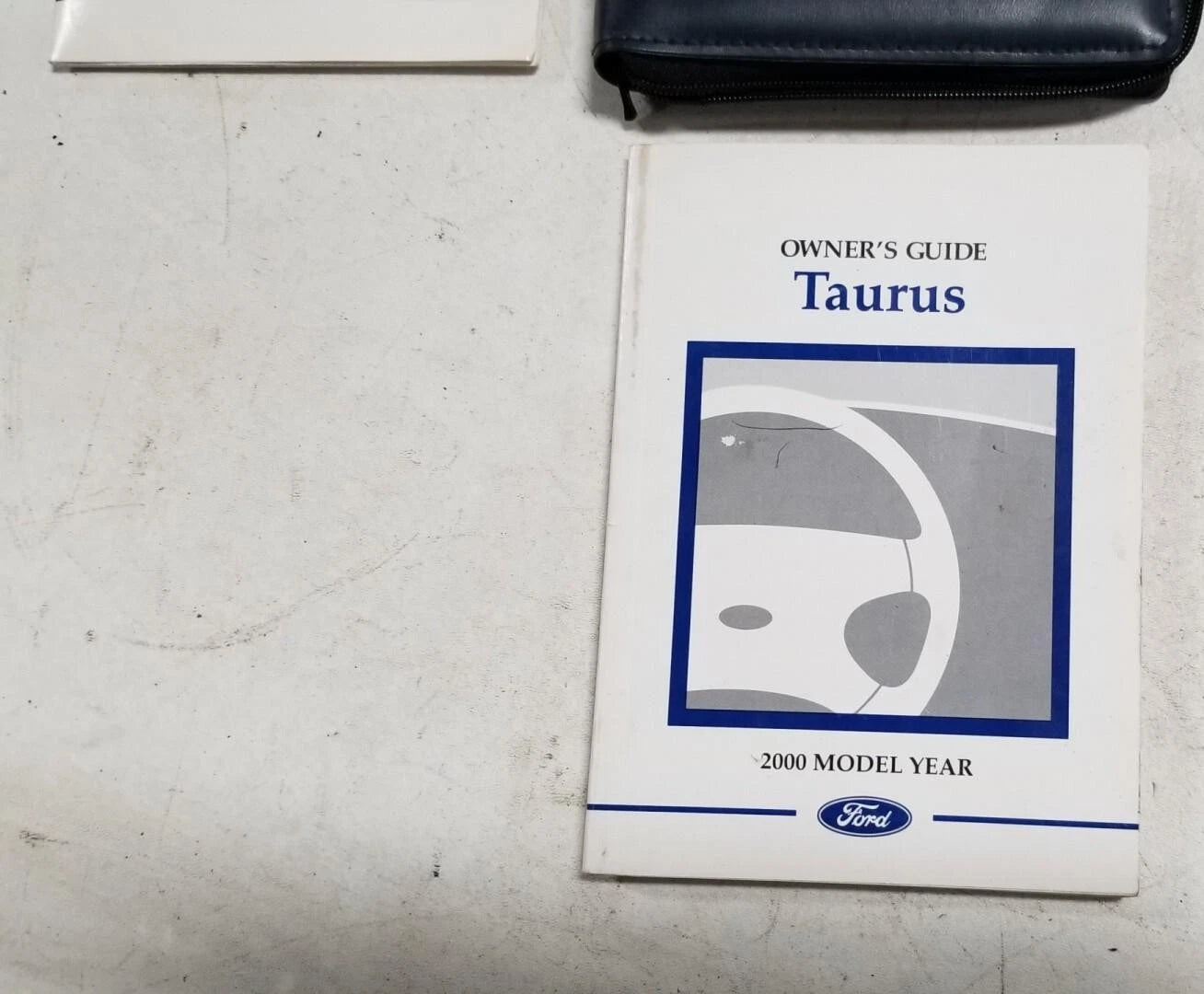 Owners Manual Kit for Ford Taurus (2000) OEM with Case