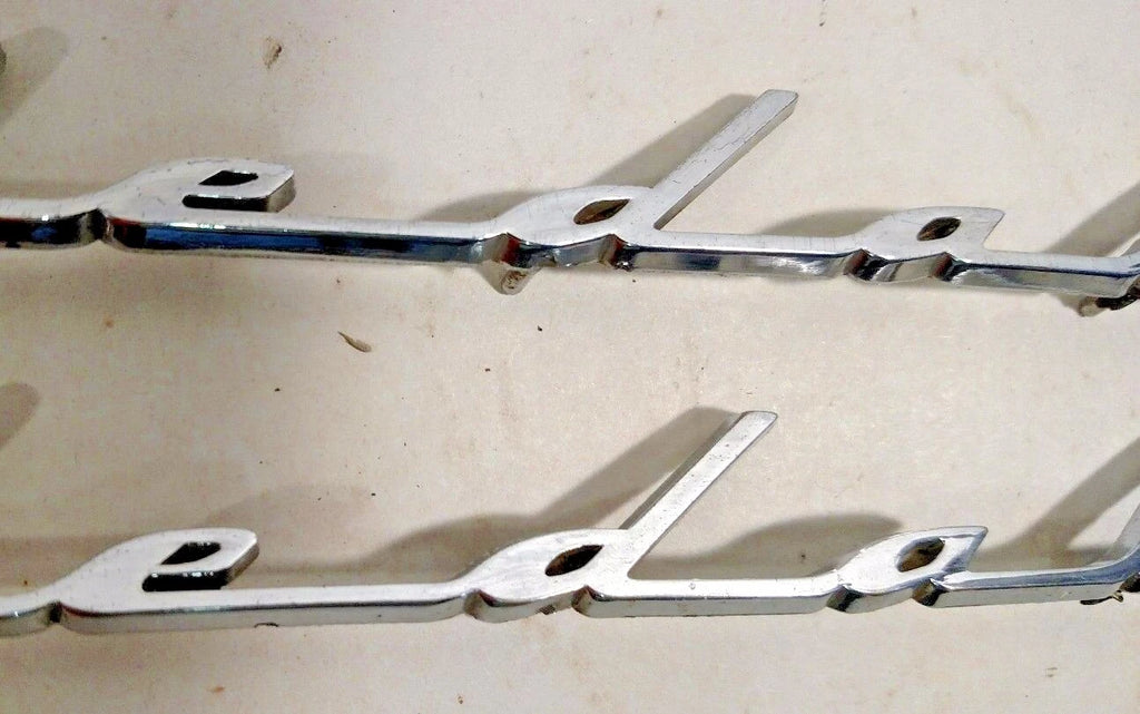 Fender Script Emblems Badge Ornament for Mercury Medalist (1956–1956)