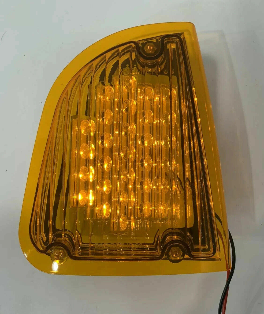 Passenger Side Amber LED Turn Signal Light for KW Kenworth T300 T600 (2007–2017)
