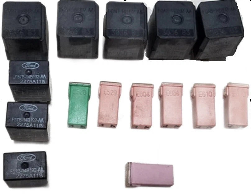 Engine Bay Fuse Relay Set for Lincoln LS (2000–2006) V6 V8