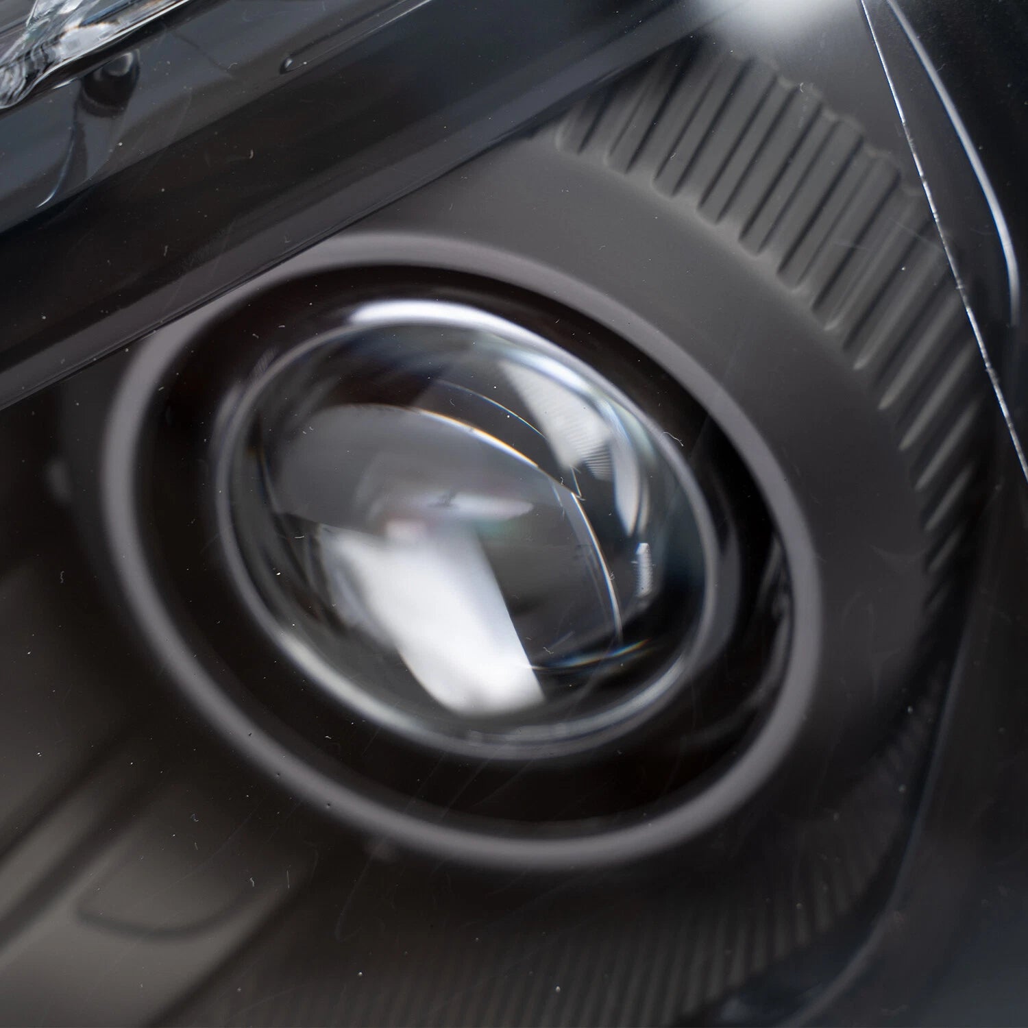 HID Xenon Headlight for Ford F-150 (2013–2014) Left Side Black Trim