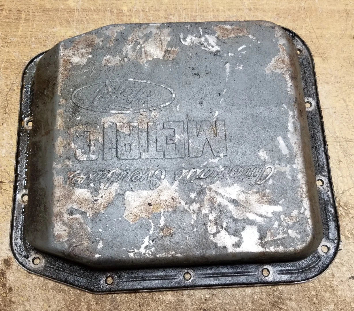 AOD Auto Transmission Pan for Thunderbird Cougar (1989–1993)
