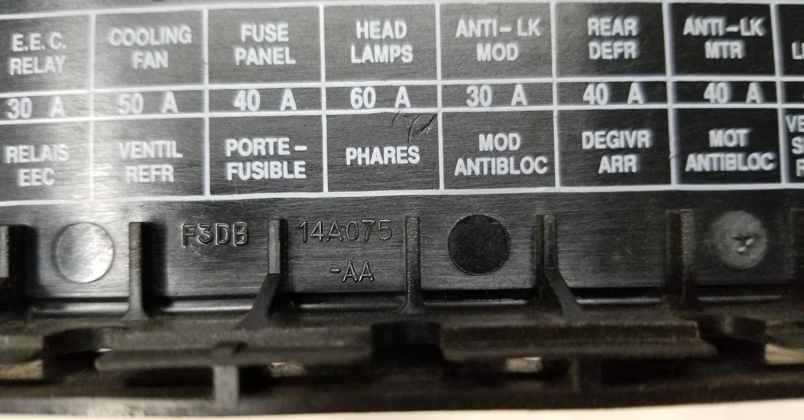 Engine Bay Fuse Box Cover for Ford Taurus Sable (1993–1995) F3DB-14A075-AA