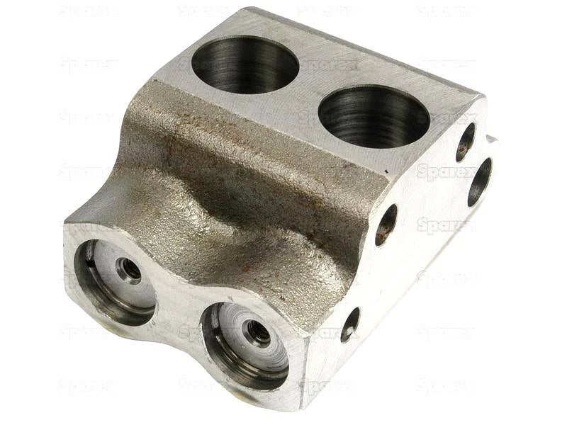 Hydraulic Valve Chamber Assembly for Massey Ferguson 675 690 698 699