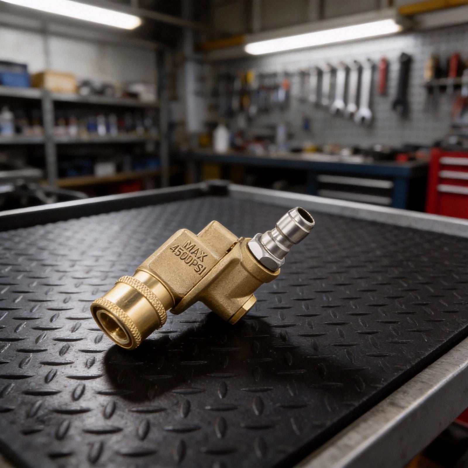 Pivoting Pressure Washer Coupler for 240 Degree Rotation (4500 PSI)