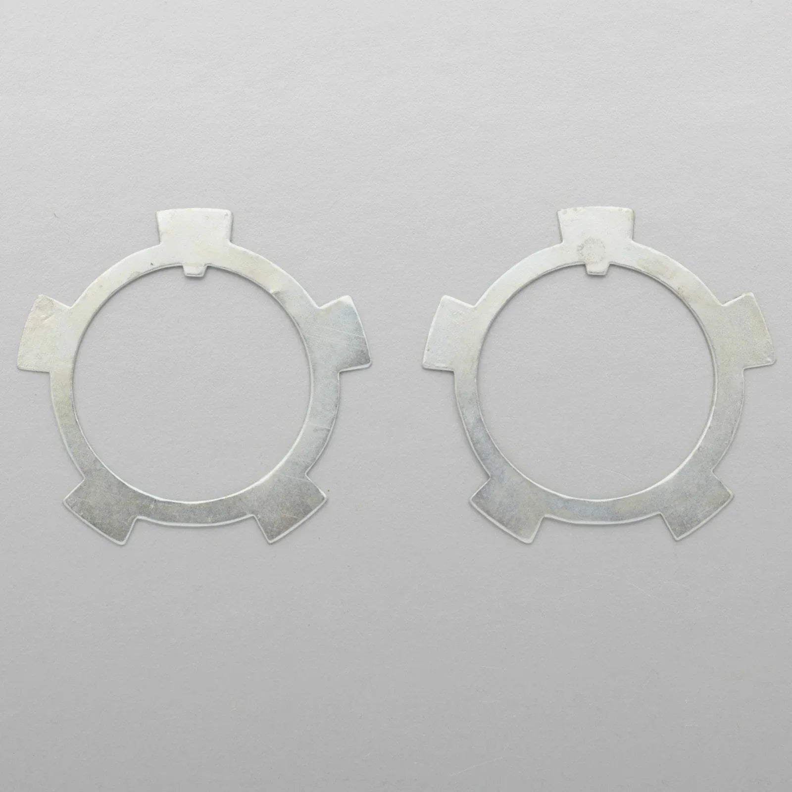 Front Wheel Bearing Lock Tabs 2 x for Toyota Hilux LN106 LN107 LN111 (1988-1997)