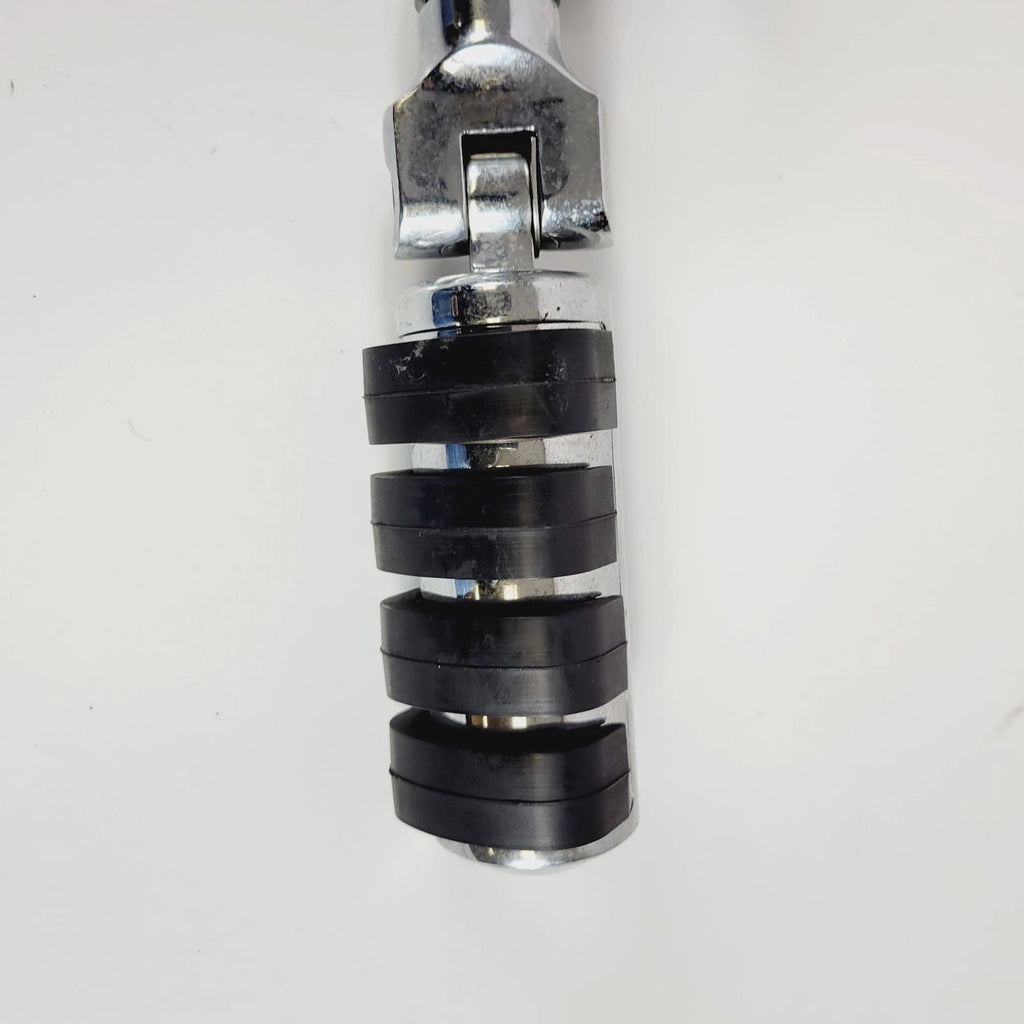 Kuryakyn Large Chrome ISO Offset Mount Foot Pegs for Harley Touring (2000–2023)