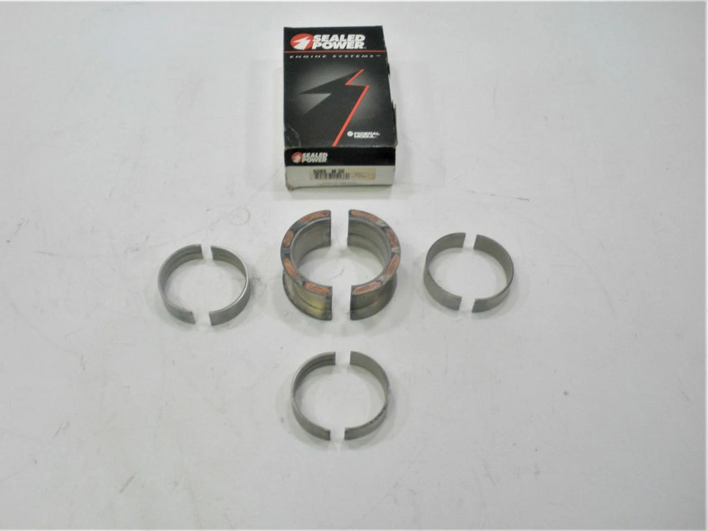 Set of 4 Main Bearings for Marine Engine Federal Mogul Sealed Power 5085M30