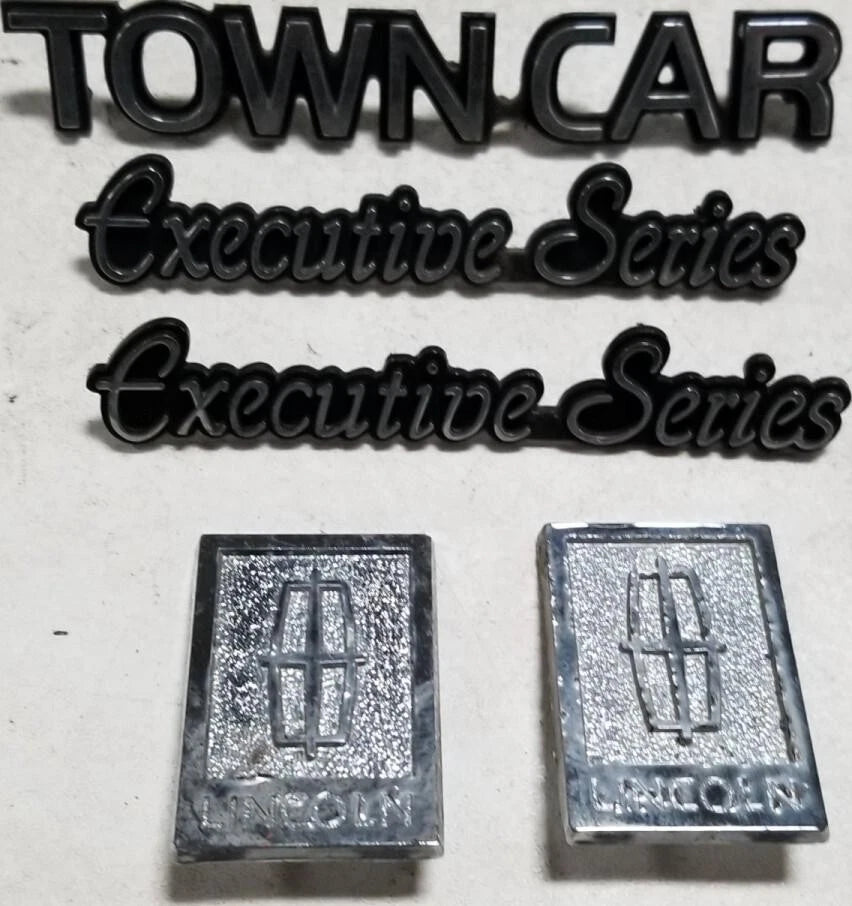 Set of 2 Trunk Emblems for Lincoln Town Car (1990–1997)