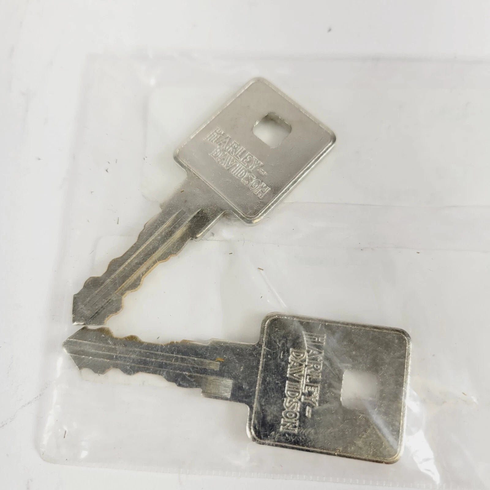Key Set for Harley Davidson (OEM Code 7022B, 90300034)
