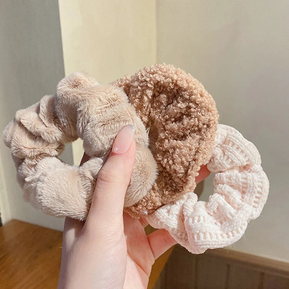 Set of 4 Compact Plush Hair Accessories for Effortless Styling