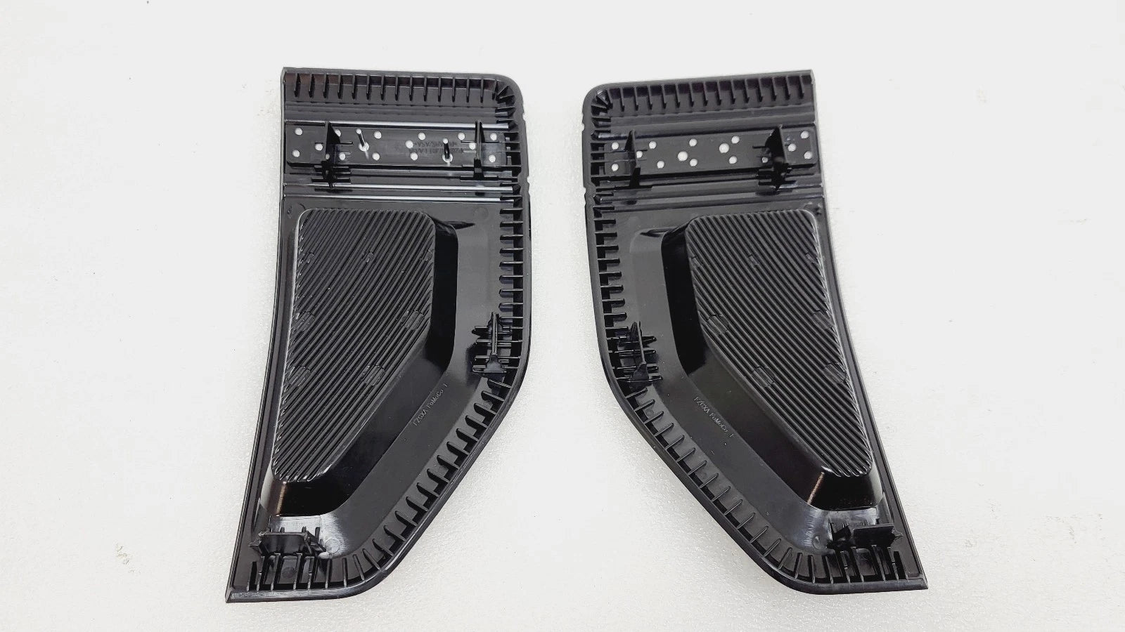 Set of 2 Chrome Emblems for Ford Maverick Lariat (2022–2025)