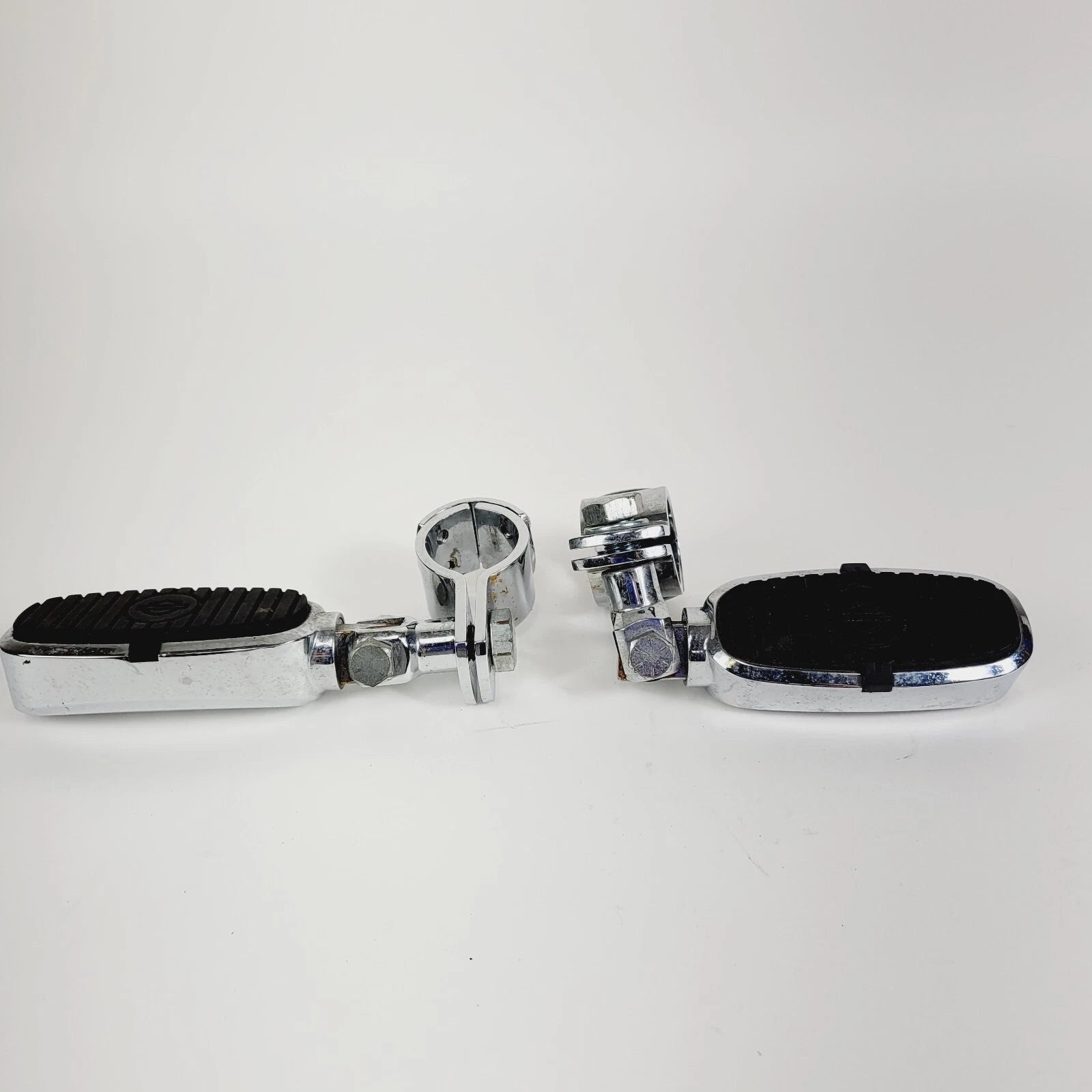 Chrome Adjustable Highway Pegs for Harley Davidson (1 1/4")