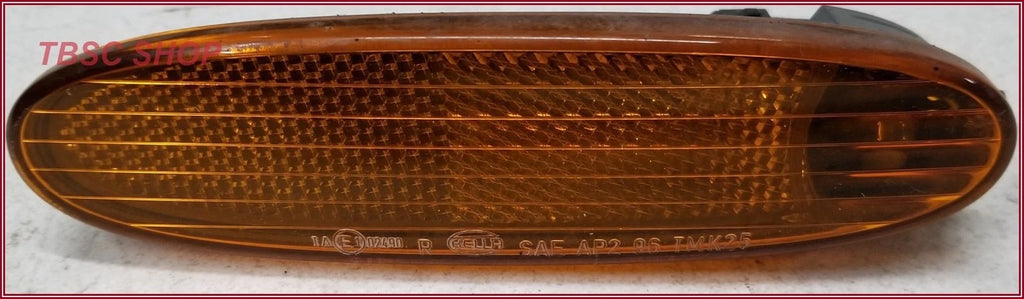 Front Right Marker Light Lamp for Jaguar VDP XJ8 XJR (1998–2003) LNC5030A