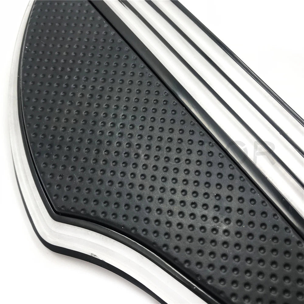 Shark Fin Passenger Footboard for Harley Softail Slim Fat Boy Road King (2014–2023)
