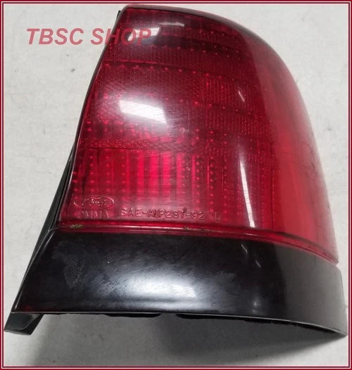 Corner Brake Tail Light for Ford Thunderbird (1992–1995) LX Passenger Side