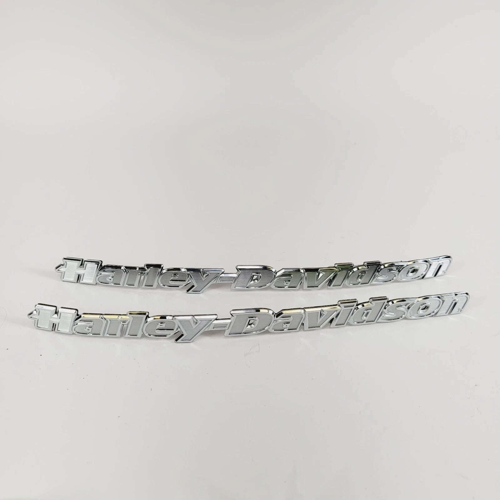 Chrome Gas Tank Emblem Medallions for Harley Davidson Ultra Limited (2008–2023)