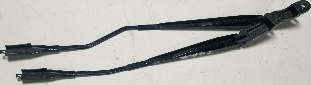 Wiper Arm Set for Lincoln MKS (2009–2012) Ford OEM