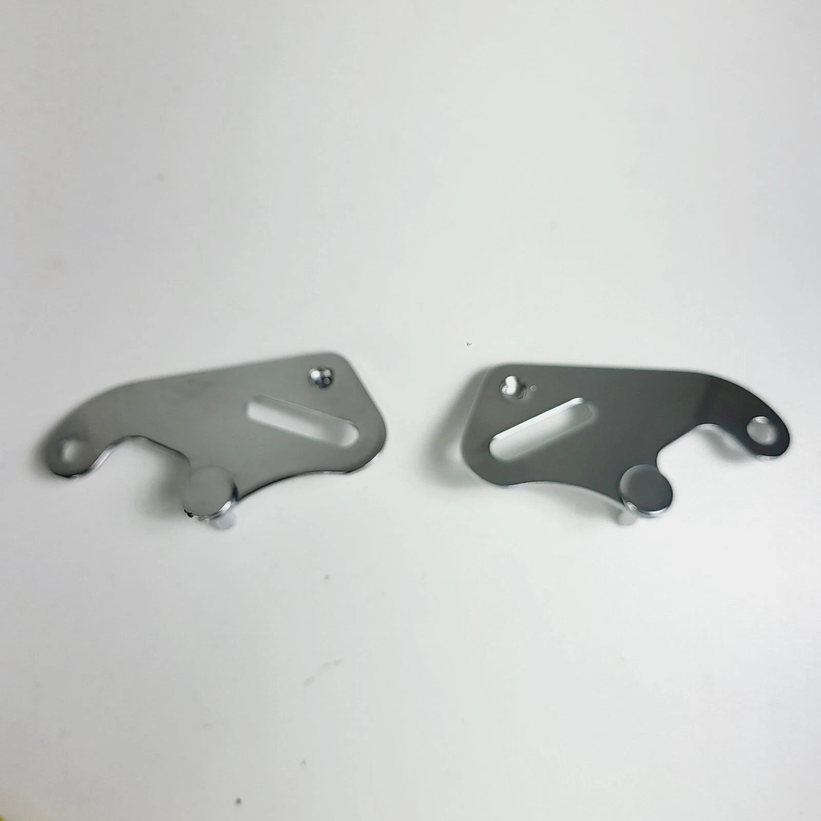 Chrome Seat Strap Brackets Buckles for Harley Davidson Road Glide (2014–2023)