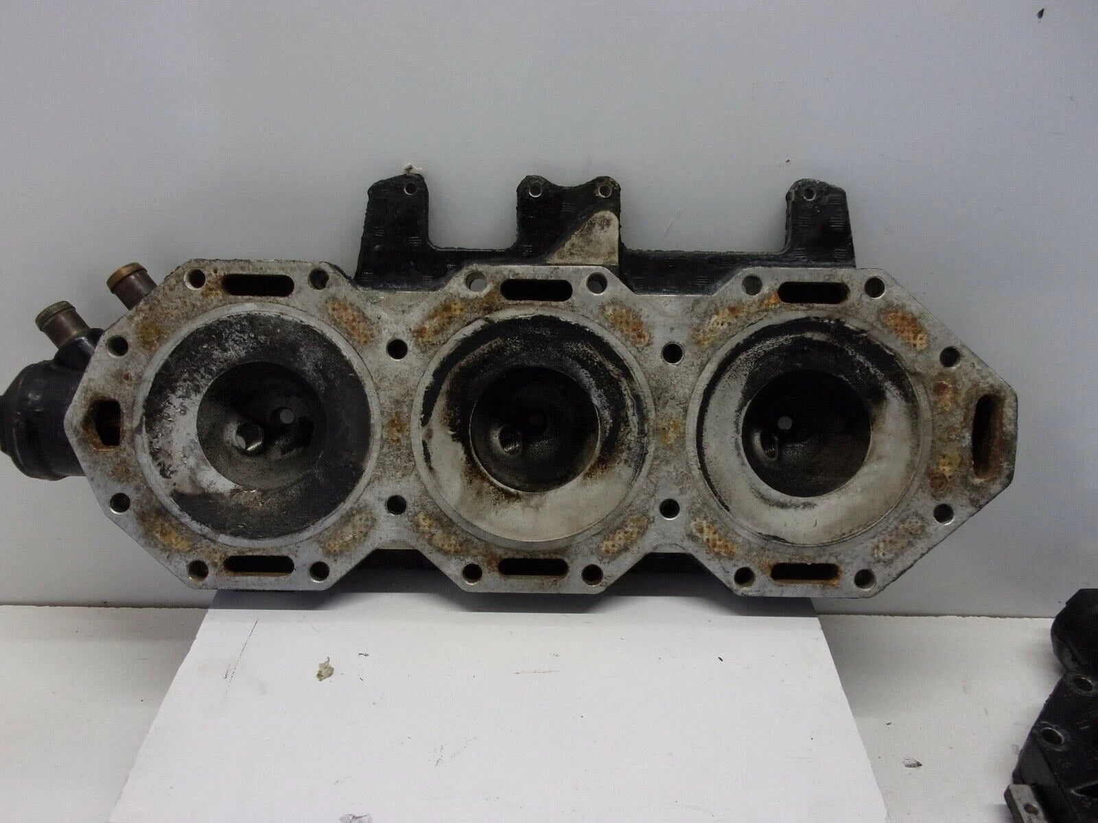Fitch Cylinder Head for Johnson Evinrude 200-225-250 (350570, 5006195)