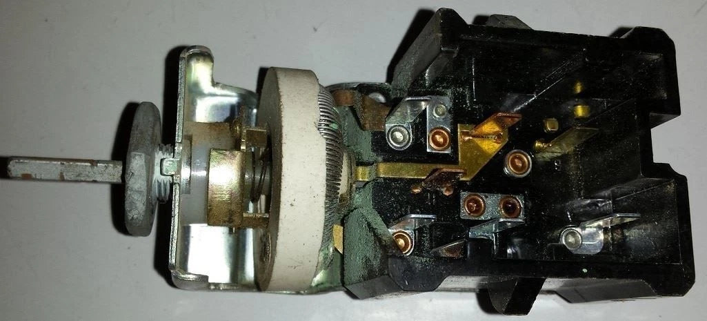 Headlight Switch for Thunderbird Cougar (1989–1993) E6EB-11654-AA