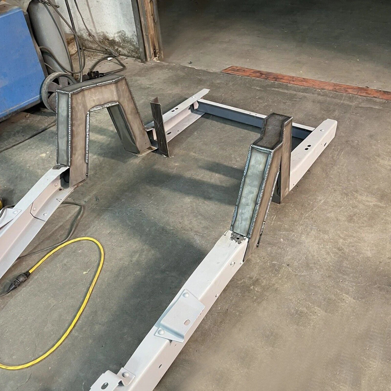 Set of 2 C Notch Frame Step Notch for Chevrolet C10 Pickup (1963–1972)