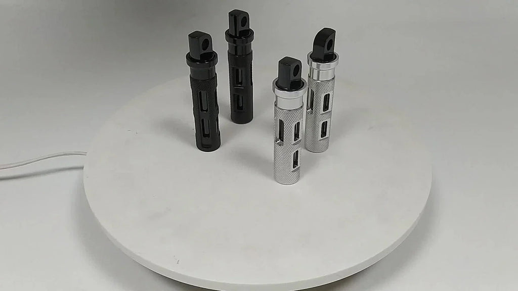 Passenger Footpegs Footrest Rear Pegs for Harley CVO Street Glide (2023)