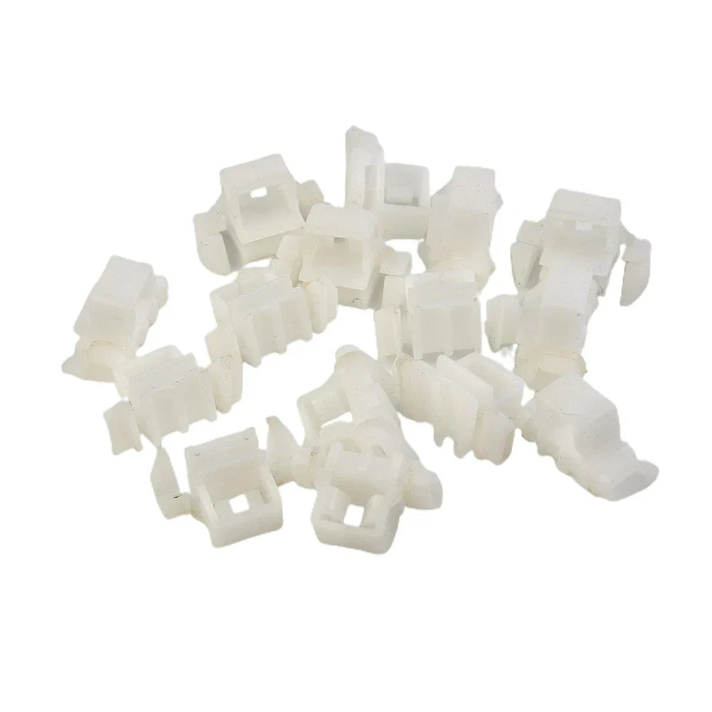 30x Brackets Clips Planking for Mercedes Sacco 190 W201 W124 A124 (1977–1995)