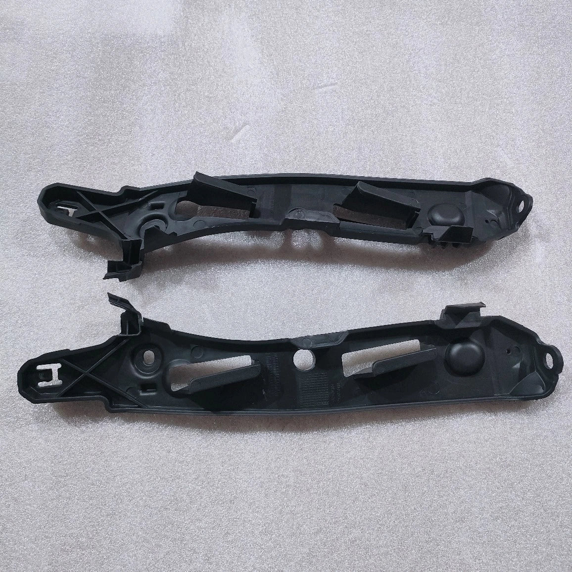 Front Bumper Upper Clip Bracket for Porsche Cayenne (2011–2018)