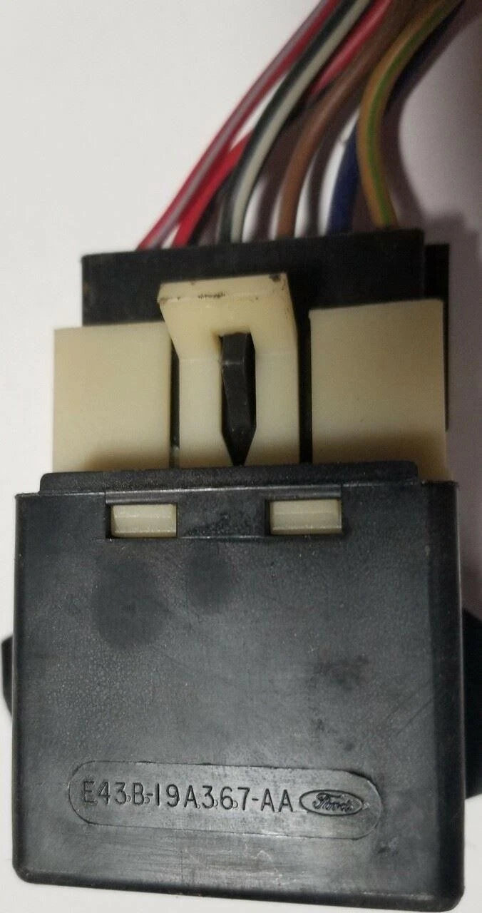 Relay Pigtail for Lincoln Mark VII (1990–1992) E43B19A367AA E43B 19A367 AA