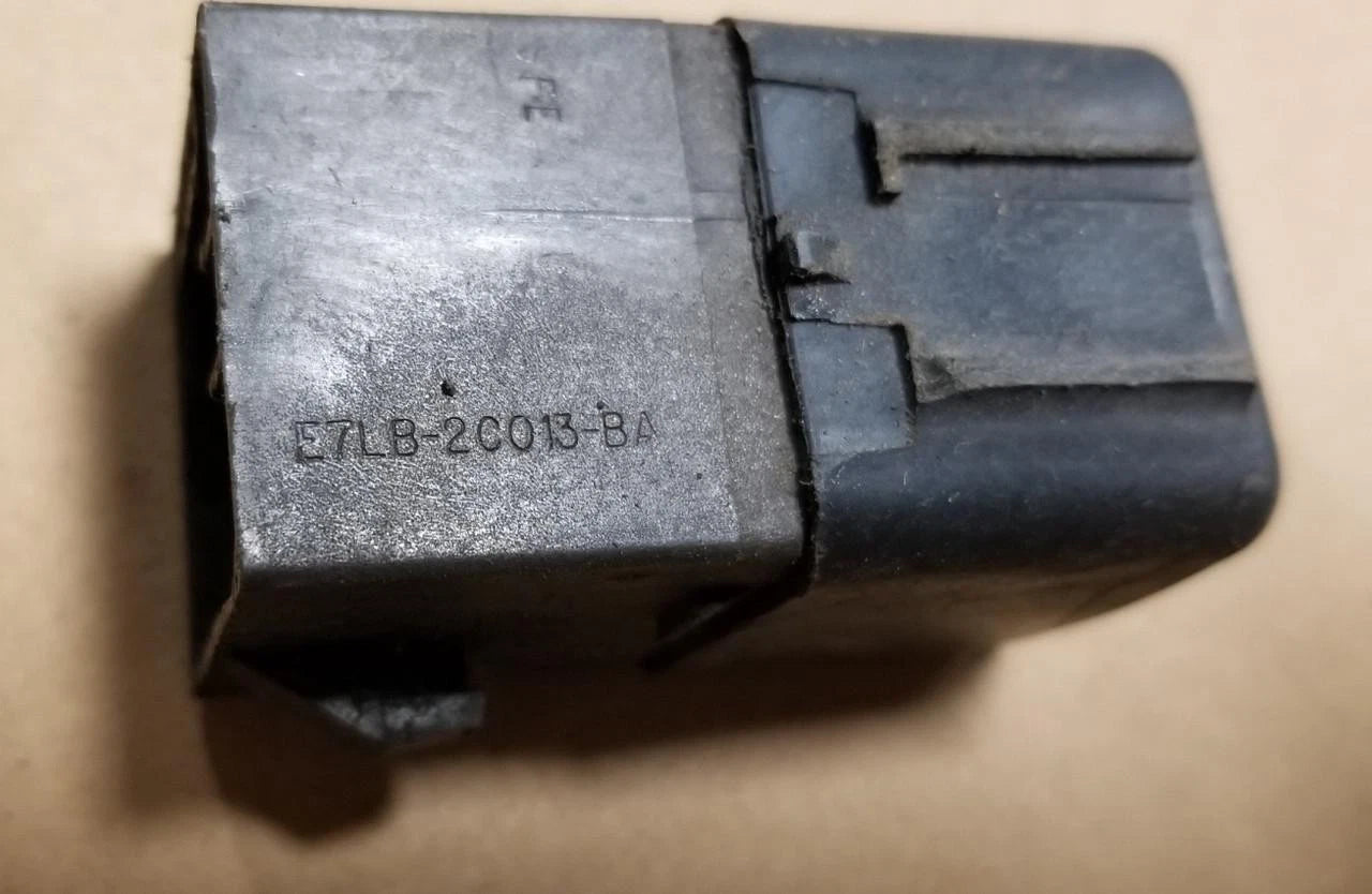 ABS Hydraulic Pump Relay for Ford Thunderbird SC Mark VII (1984–1993)