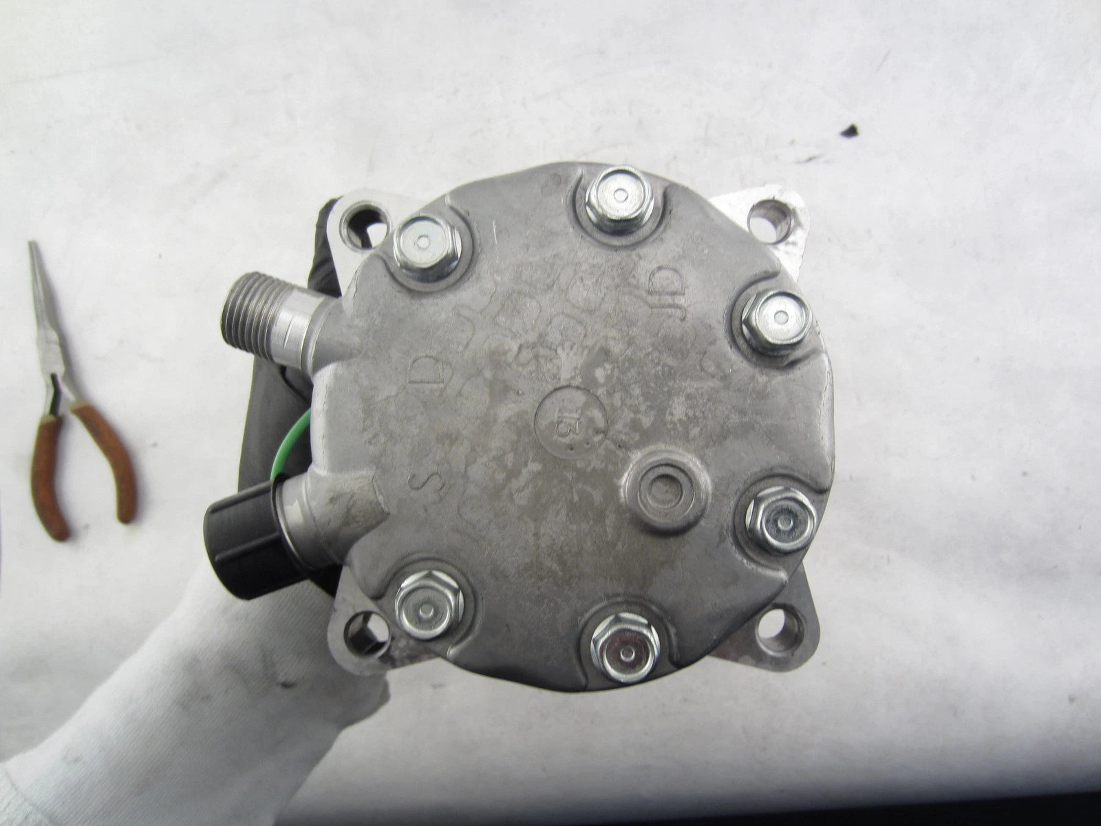 AC Compressor Replacement for Ford F-150 Super Duty (2005-2007)