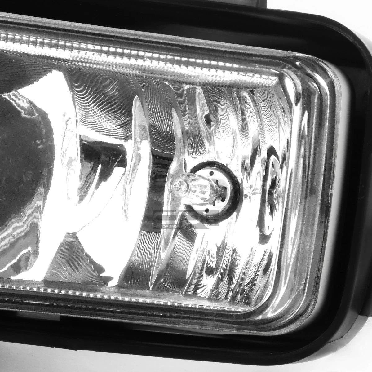 Pair Chrome Lens Fog Lights with Switch and Harness for Tahoe/Suburban (2015–2020)