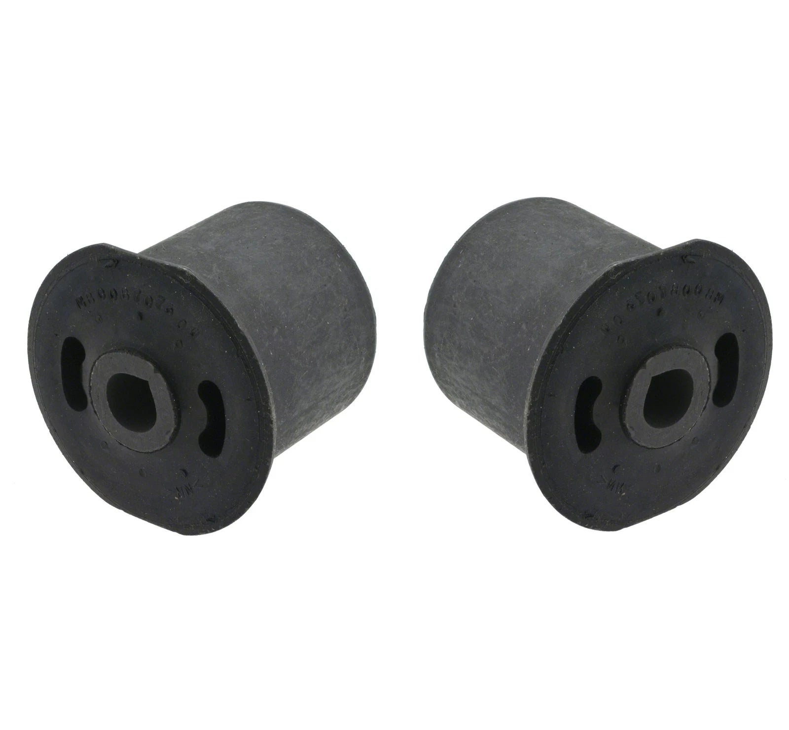Set of 2 Rear Control Arm Bushings for Jeep Dodge (Moog)