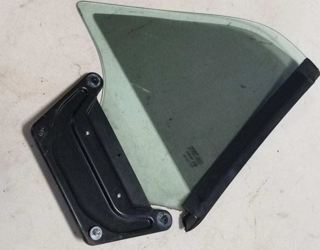 Rear Quarter Glass Tinted LH for Jaguar XK8 XKR (1997–2006)