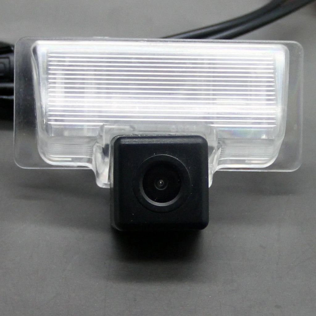 Rear View Backup Camera for Nissan Quest (2011–2017)