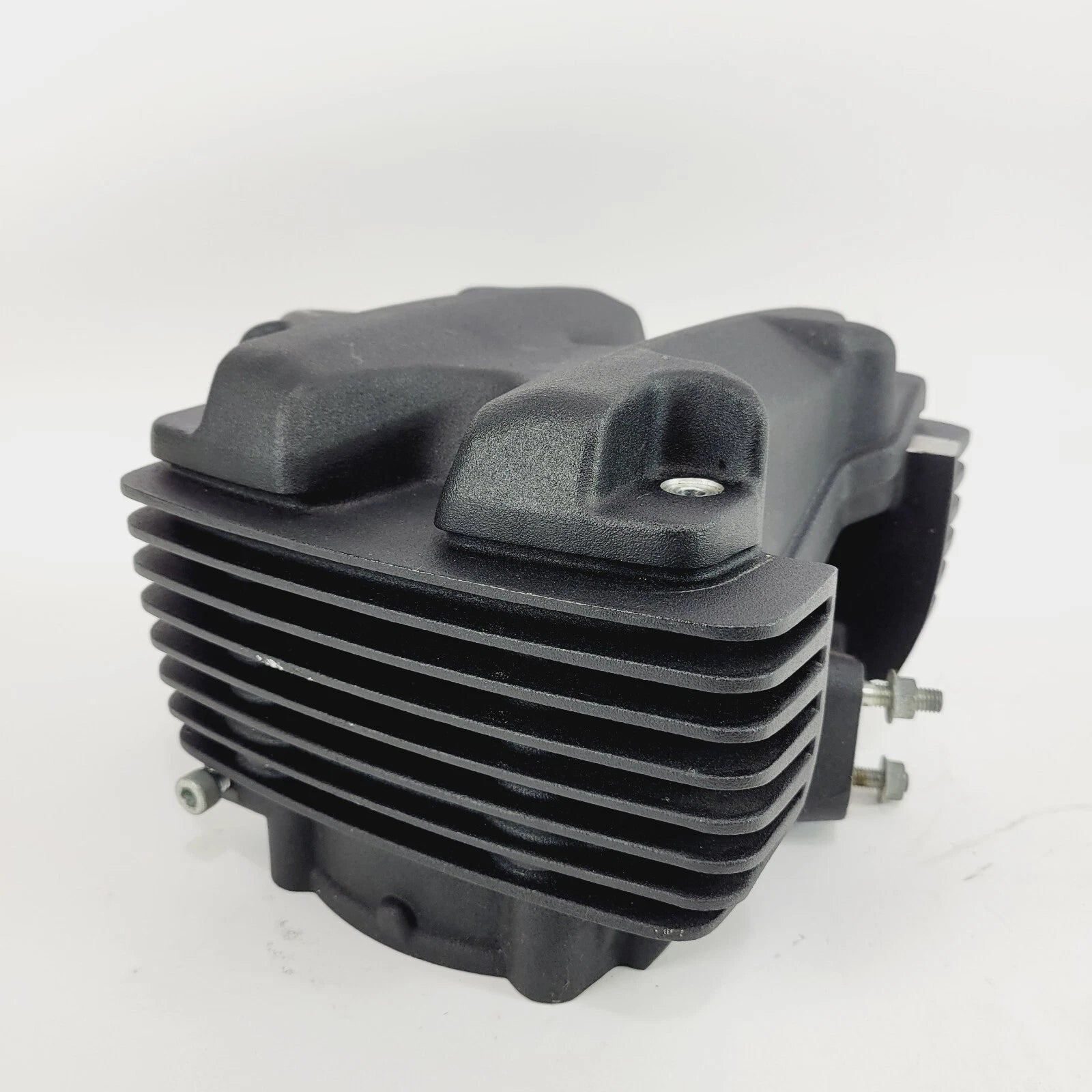 Rear Engine Cylinder Head 16500477 for Harley-Davidson Street Rod XG750A (2017–2020)